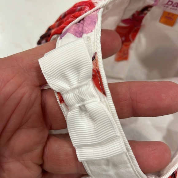 Gorgeous white floral print cotton infant girls snap leg romper from Ted Baker - Picture 3 of 8